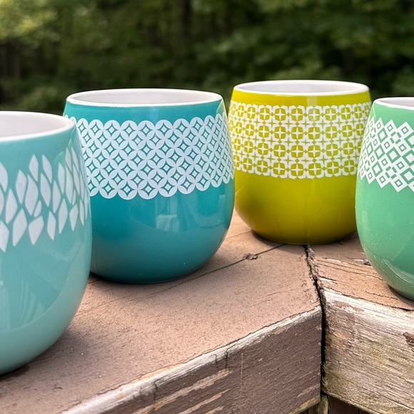 Stoneware Tea Cups - Picture 2 of 8